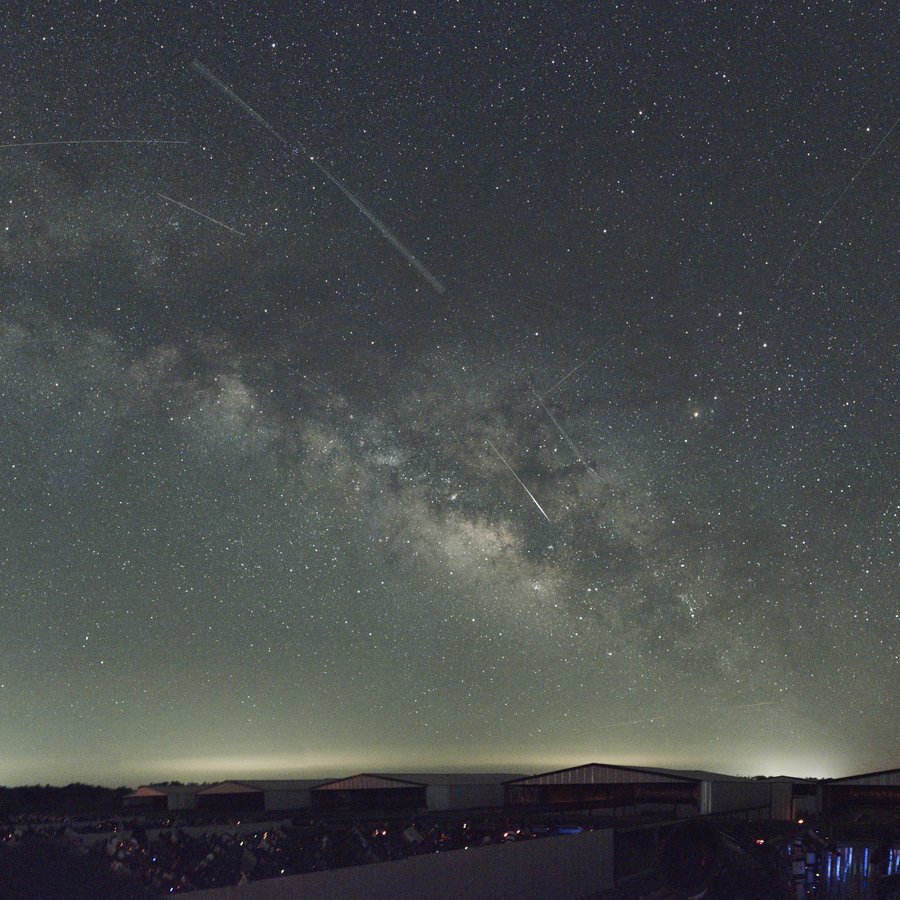 Wide starfield over Starfront Observatory